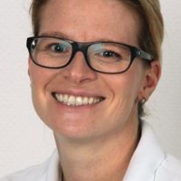 Dr. Nadine Strafela-Bastendorf
